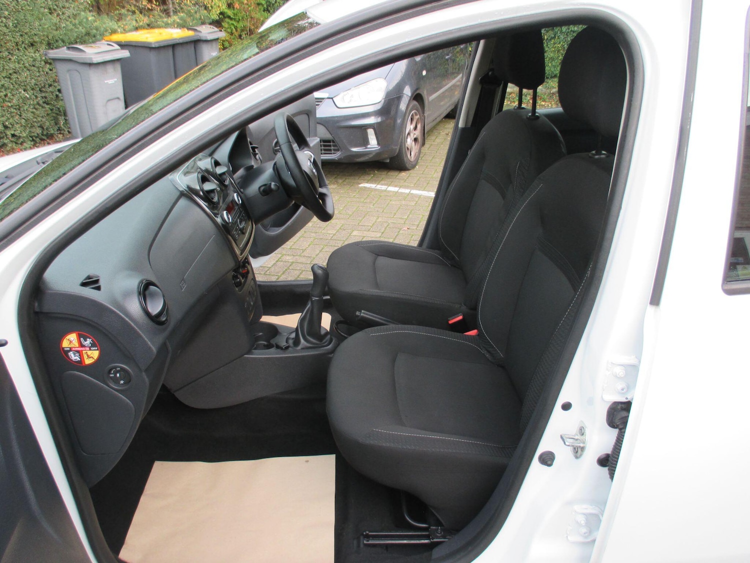 Used Dacia Sandero 2017 for sale - 76633776: Photo 25