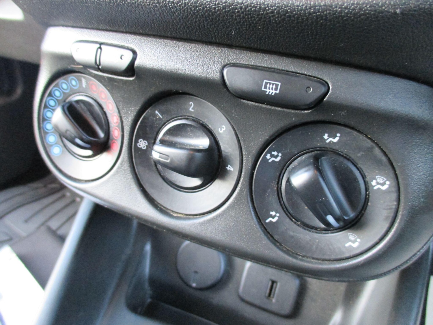 Used Vauxhall Corsa 2018 for sale - 76786770: Photo 17