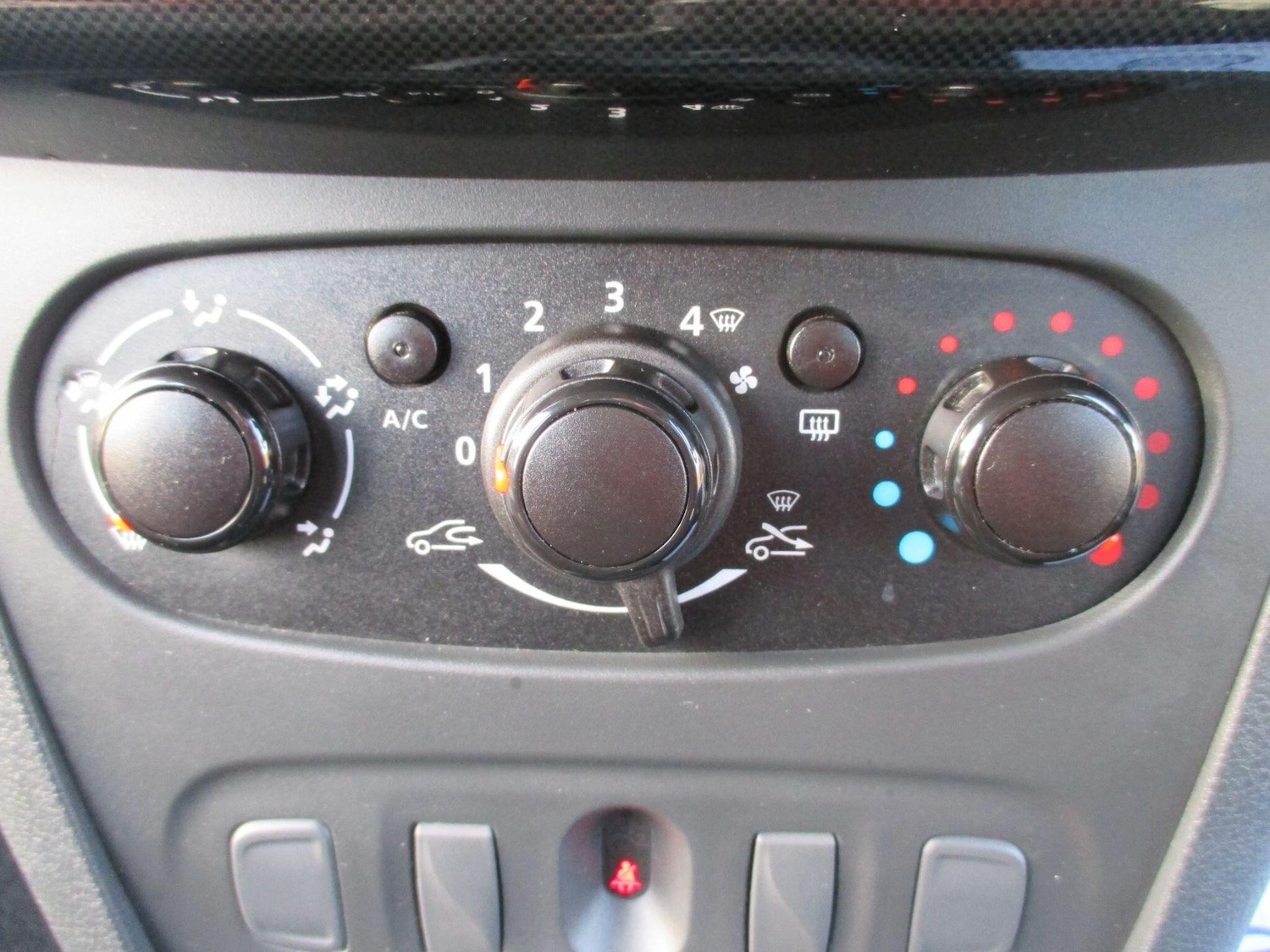 Used Dacia Sandero for sale - 76913383: Photo 15