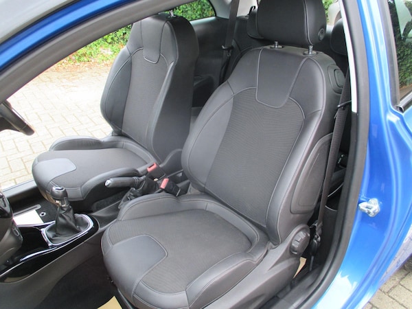 Used Vauxhall ADAM 2016 for sale - 75751657: Photo 25