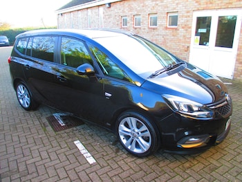 Vauxhall Zafira feature image