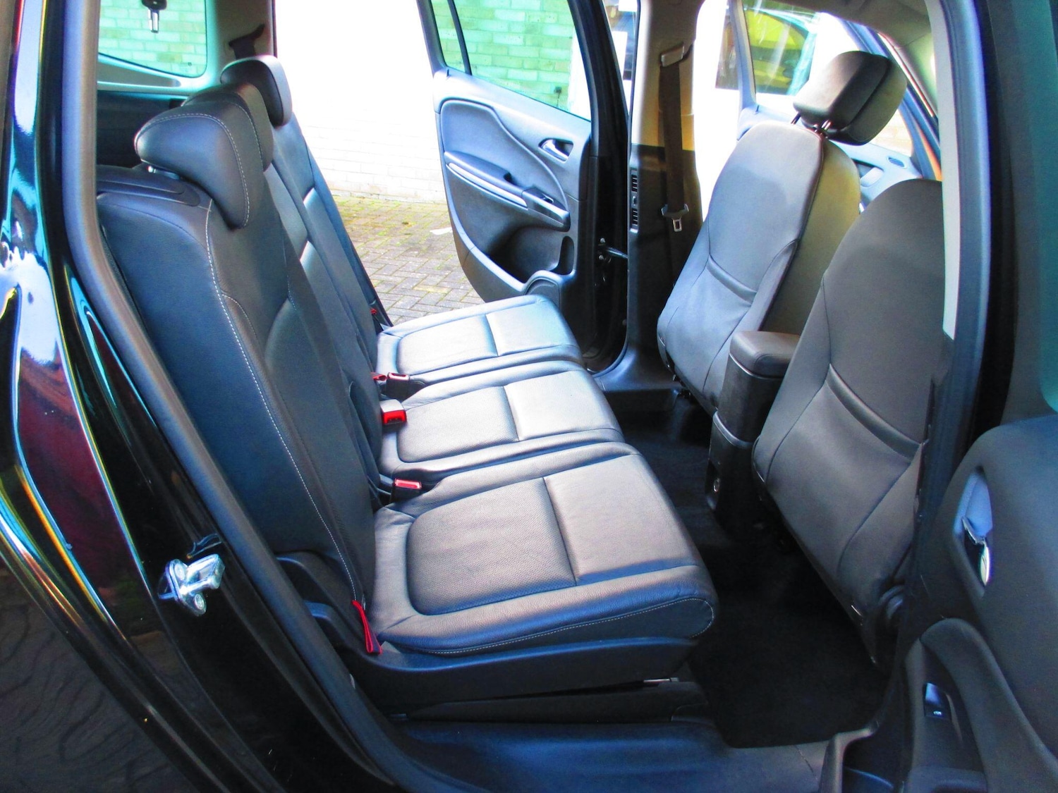 Used Vauxhall Zafira 2018 for sale - 77015922: Photo 28