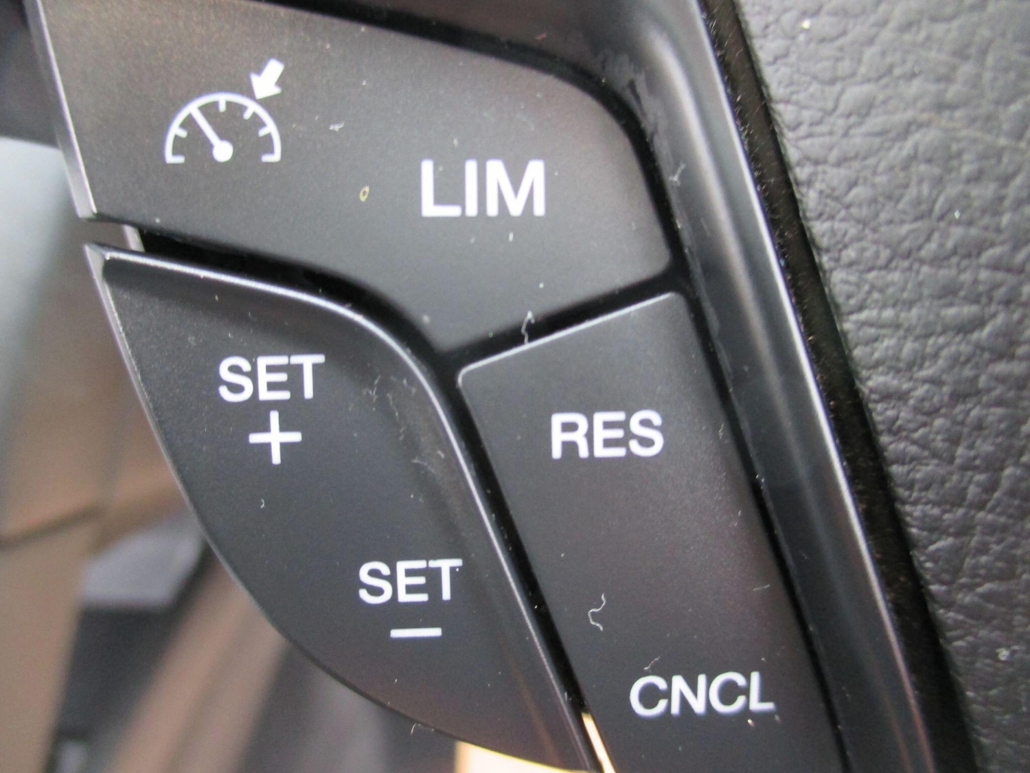 Used Ford Mondeo 2017 for sale - 78046981: Photo 34