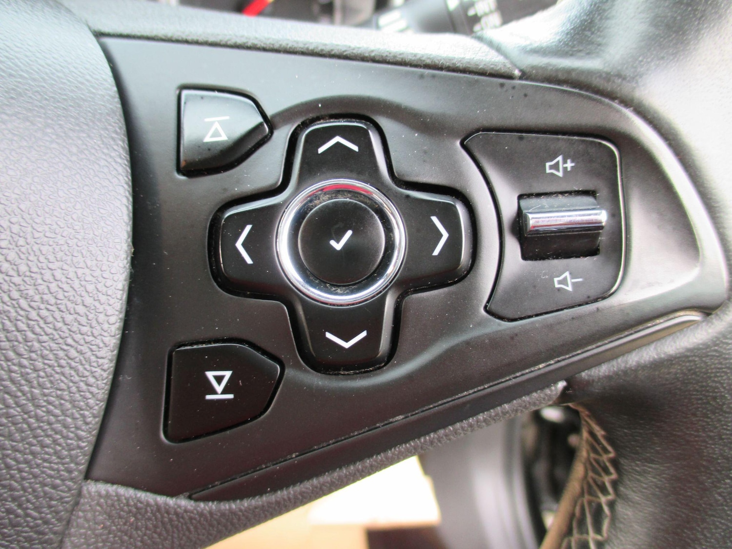 Used Vauxhall Astra for sale - 77977646: Photo 32