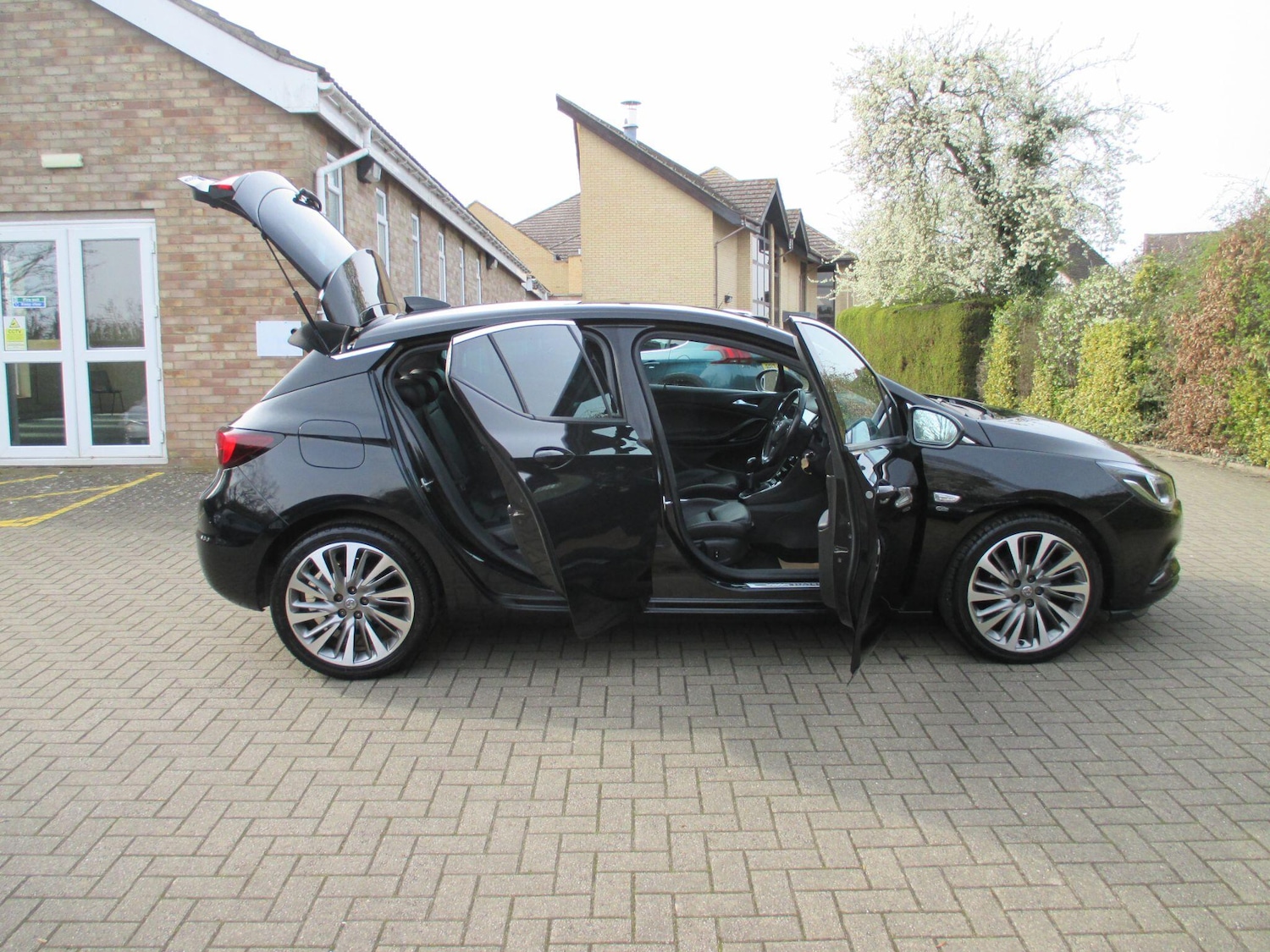 Used Vauxhall Astra for sale - 77977646: Photo 9