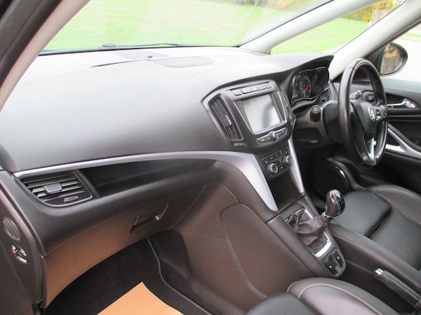 Used Vauxhall Zafira Tourer 2018 for sale - 76294834: Photo 16