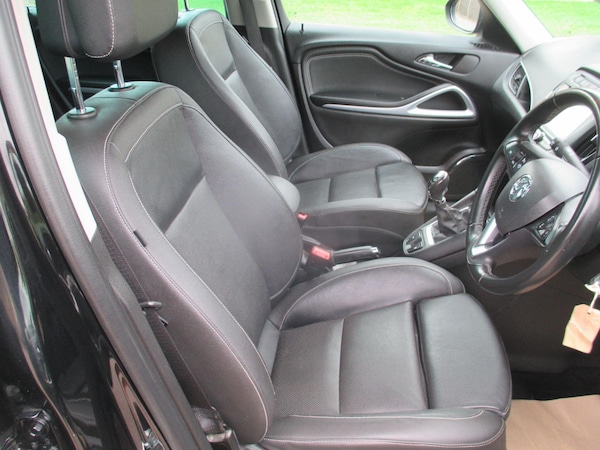 Used Vauxhall Zafira Tourer 2018 for sale - 76294834: Photo 25