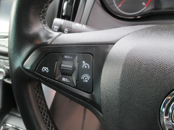 Used Vauxhall Zafira Tourer 2018 for sale - 76294834: Photo 36