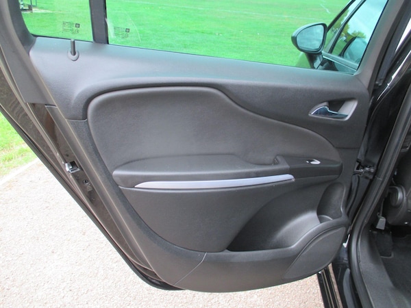 Used Vauxhall Zafira Tourer 2018 for sale - 76294834: Photo 43