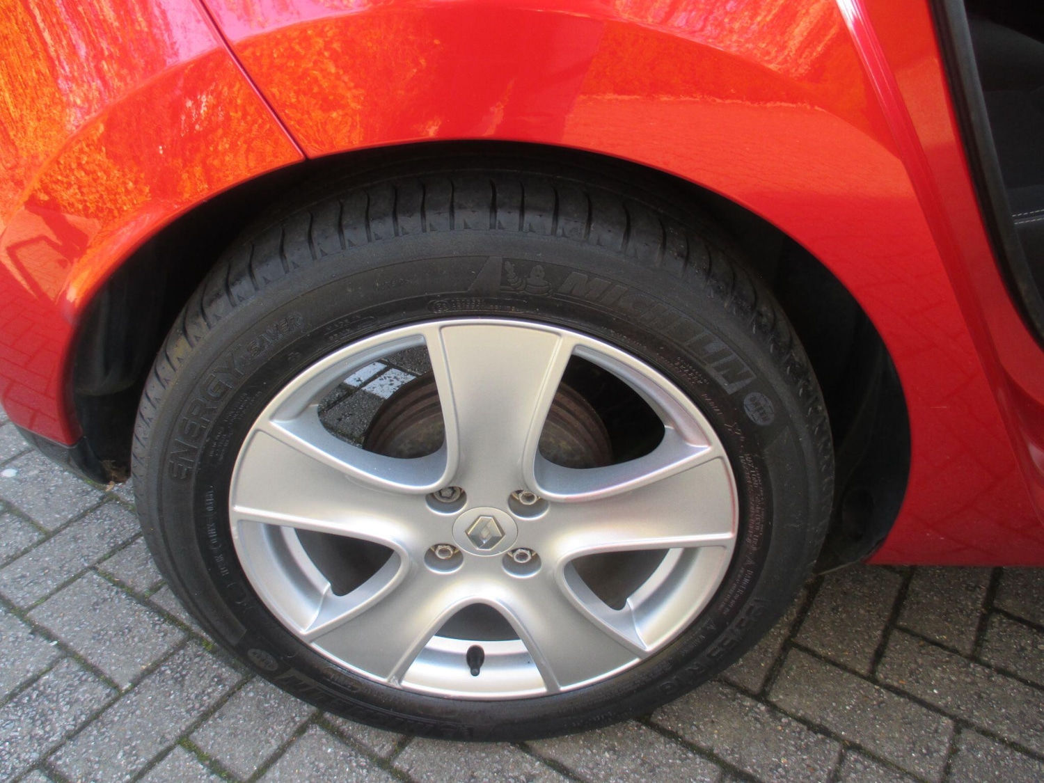 Used Renault Clio for sale - 77957740: Photo 10