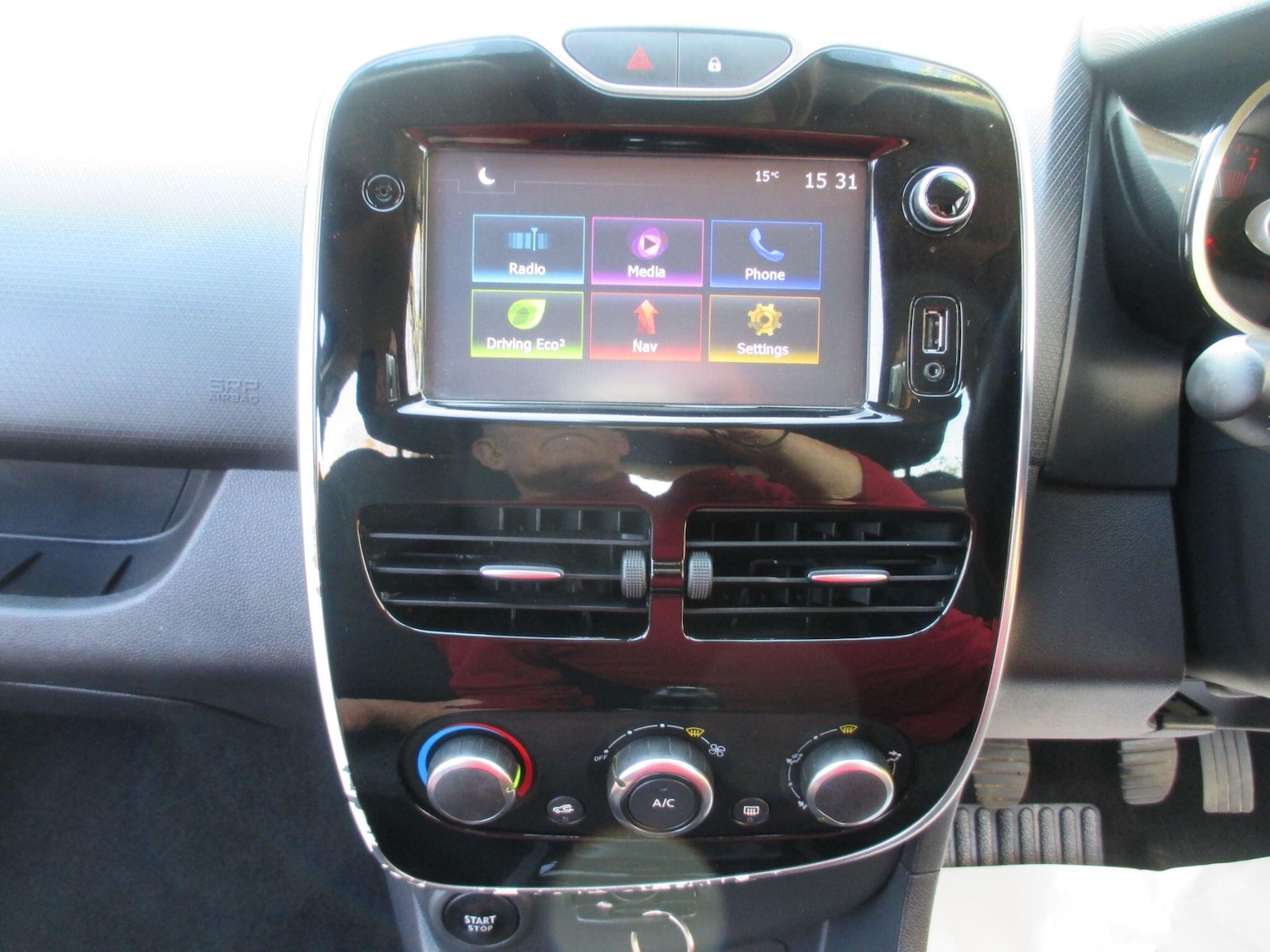 Used Renault Clio for sale - 77957740: Photo 15