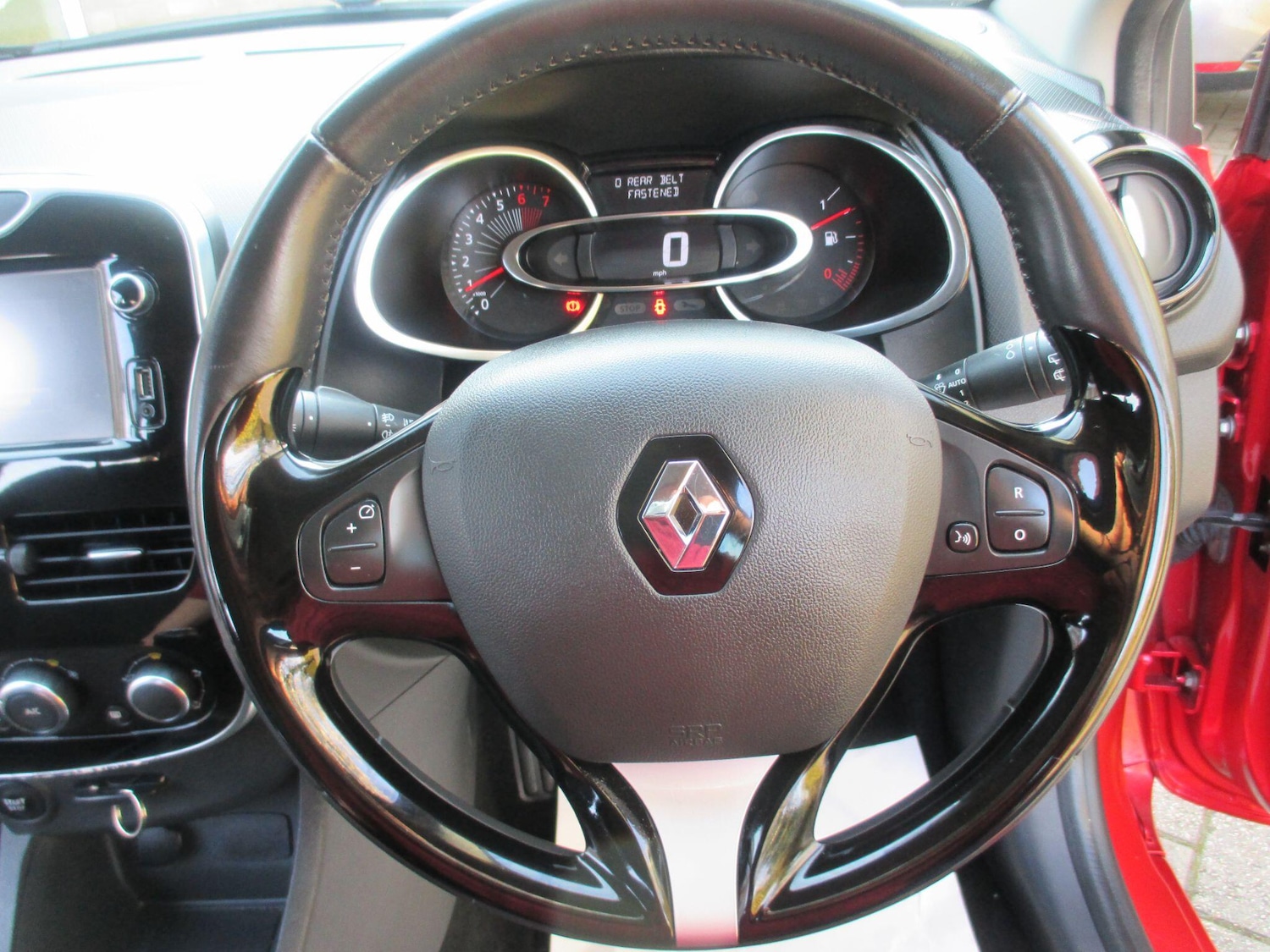 Used Renault Clio for sale - 77957740: Photo 18