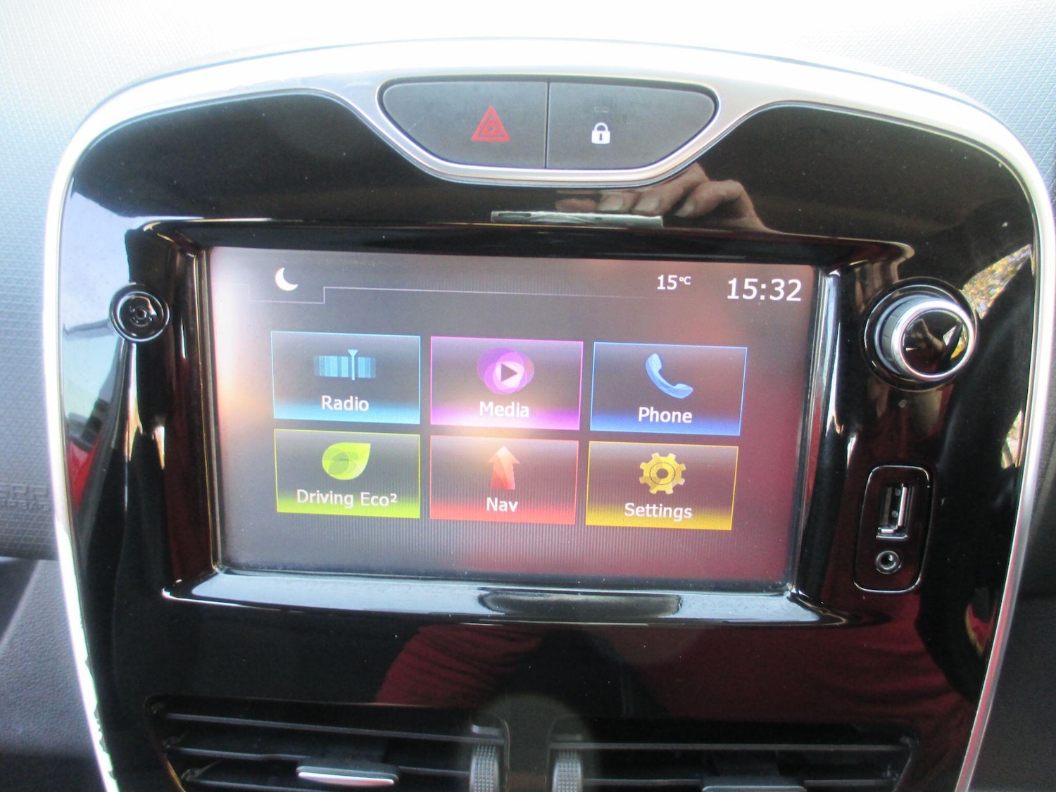 Used Renault Clio for sale - 77957740: Photo 19