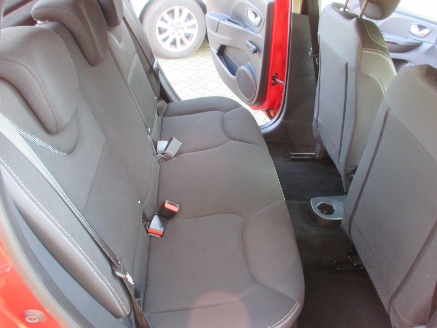 Used Renault Clio for sale - 77957740: Photo 28