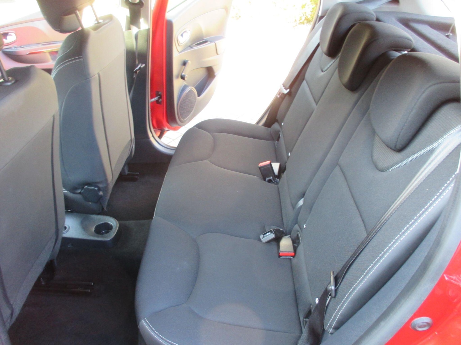 Used Renault Clio for sale - 77957740: Photo 29