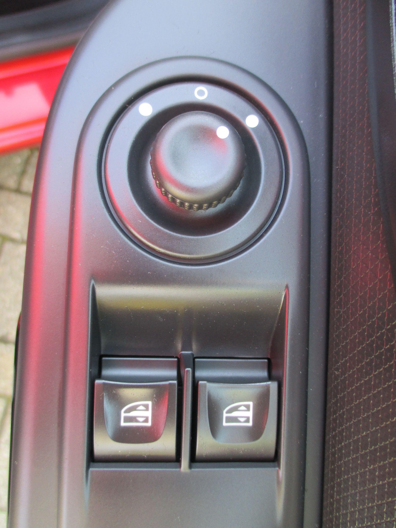 Used Renault Clio for sale - 77957740: Photo 40