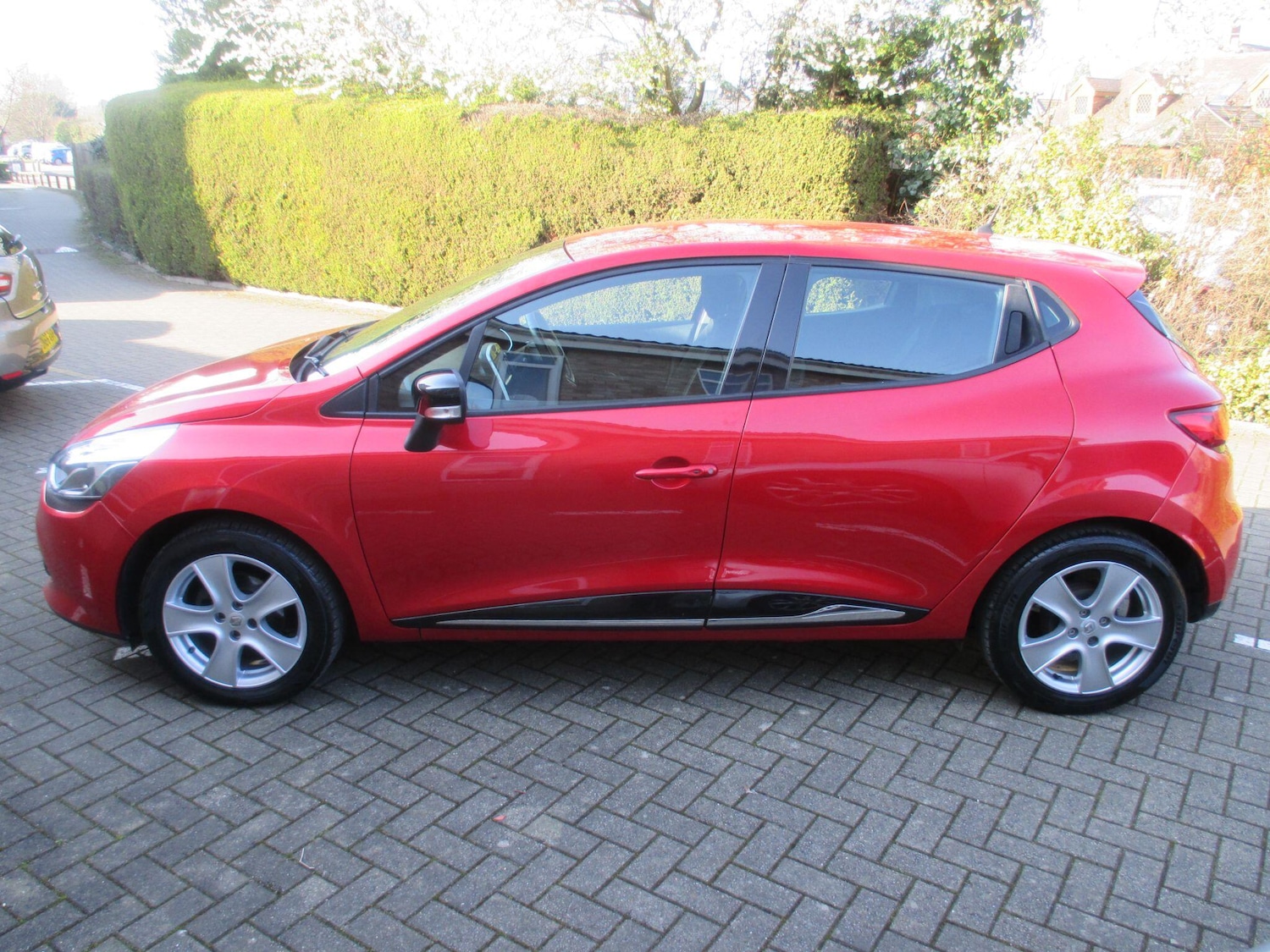 Used Renault Clio for sale - 77957740: Photo 7