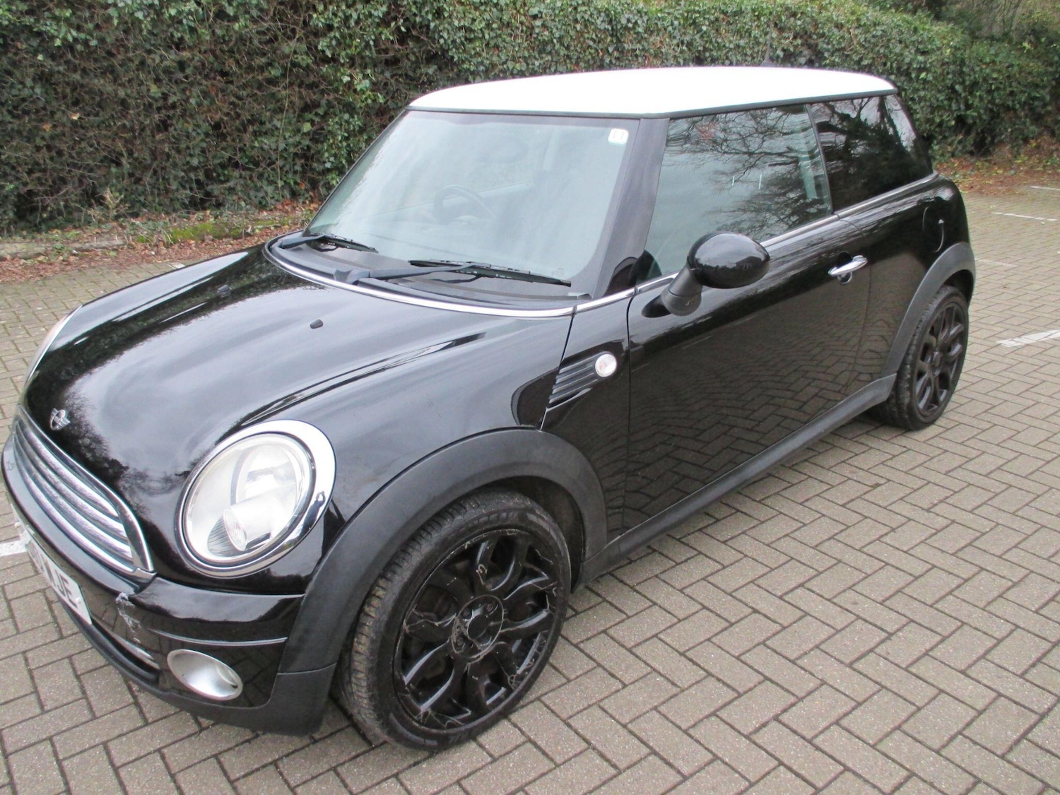 Used MINI Hatch 2010 for sale - 77612920: Photo 2