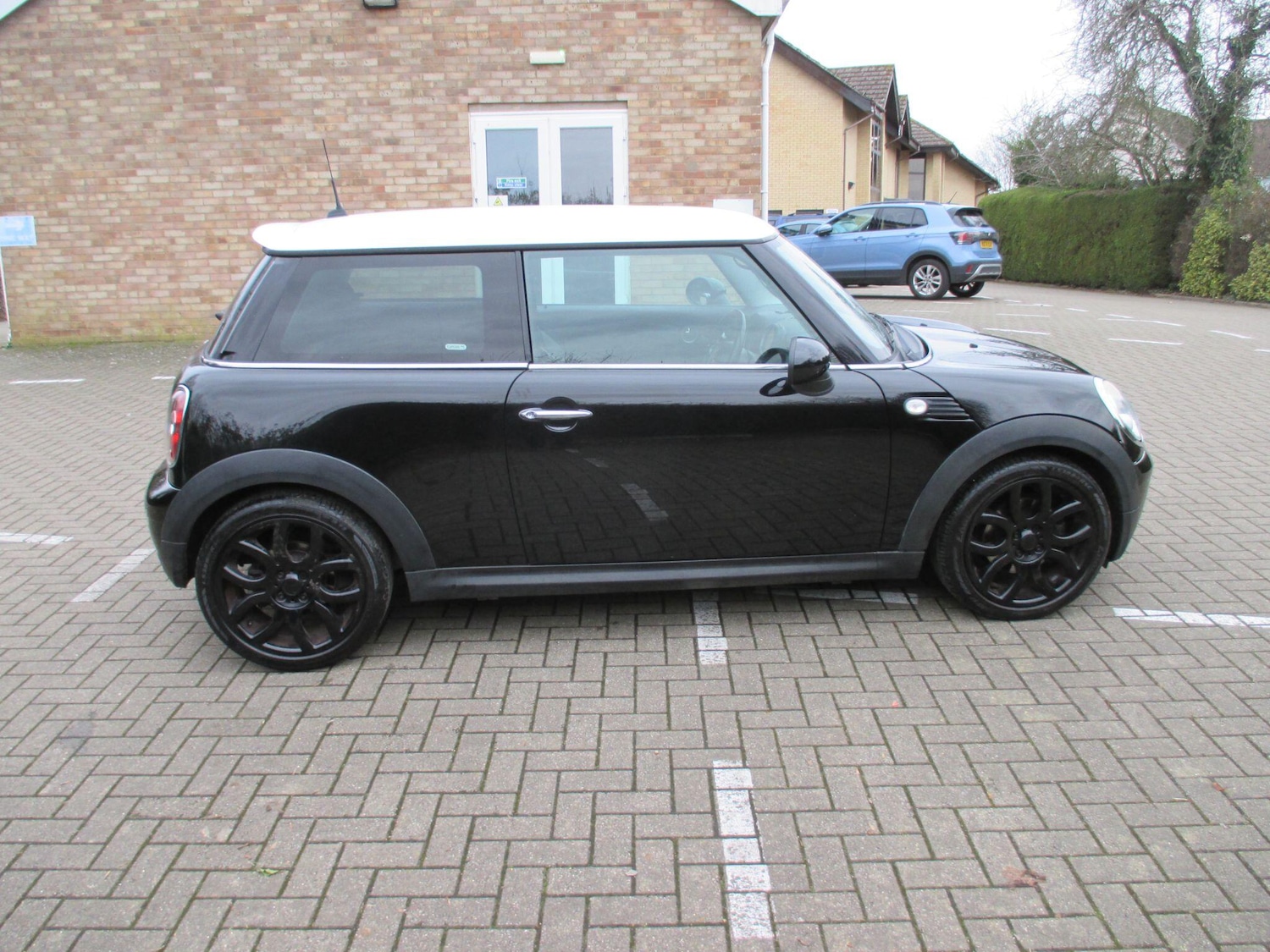 Used MINI Hatch 2010 for sale - 77612920: Photo 6