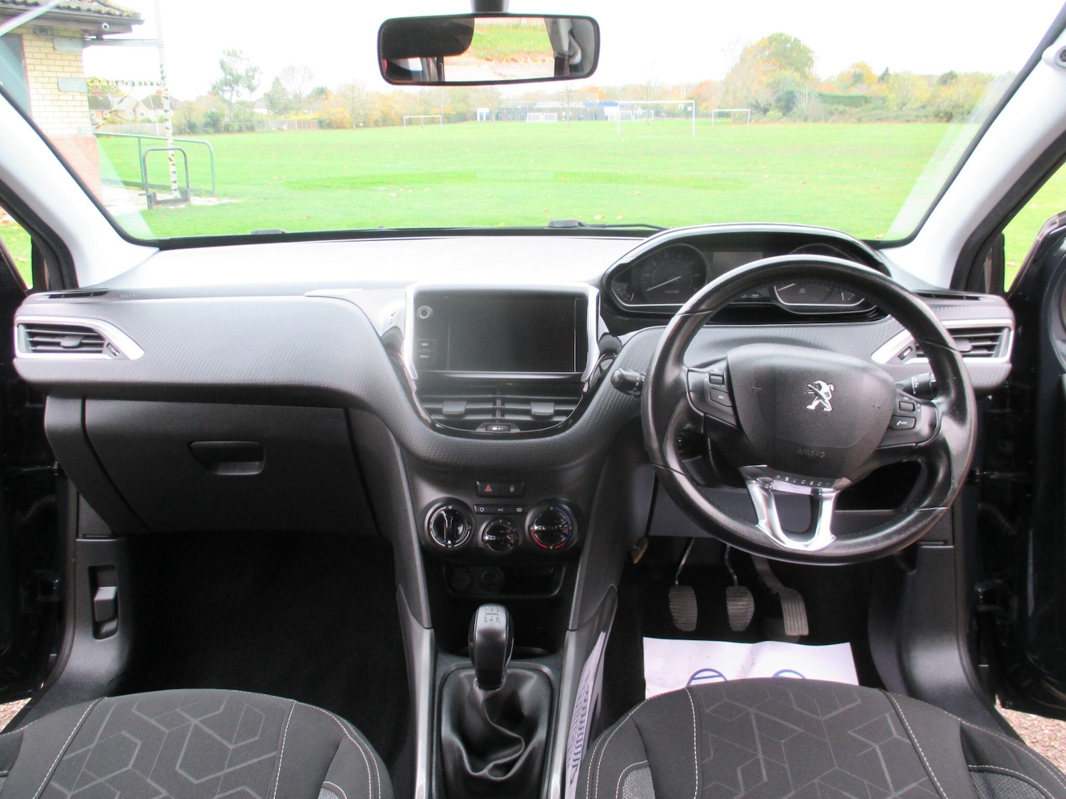 Used Peugeot 2008 2018 for sale - 76994779: Photo 14
