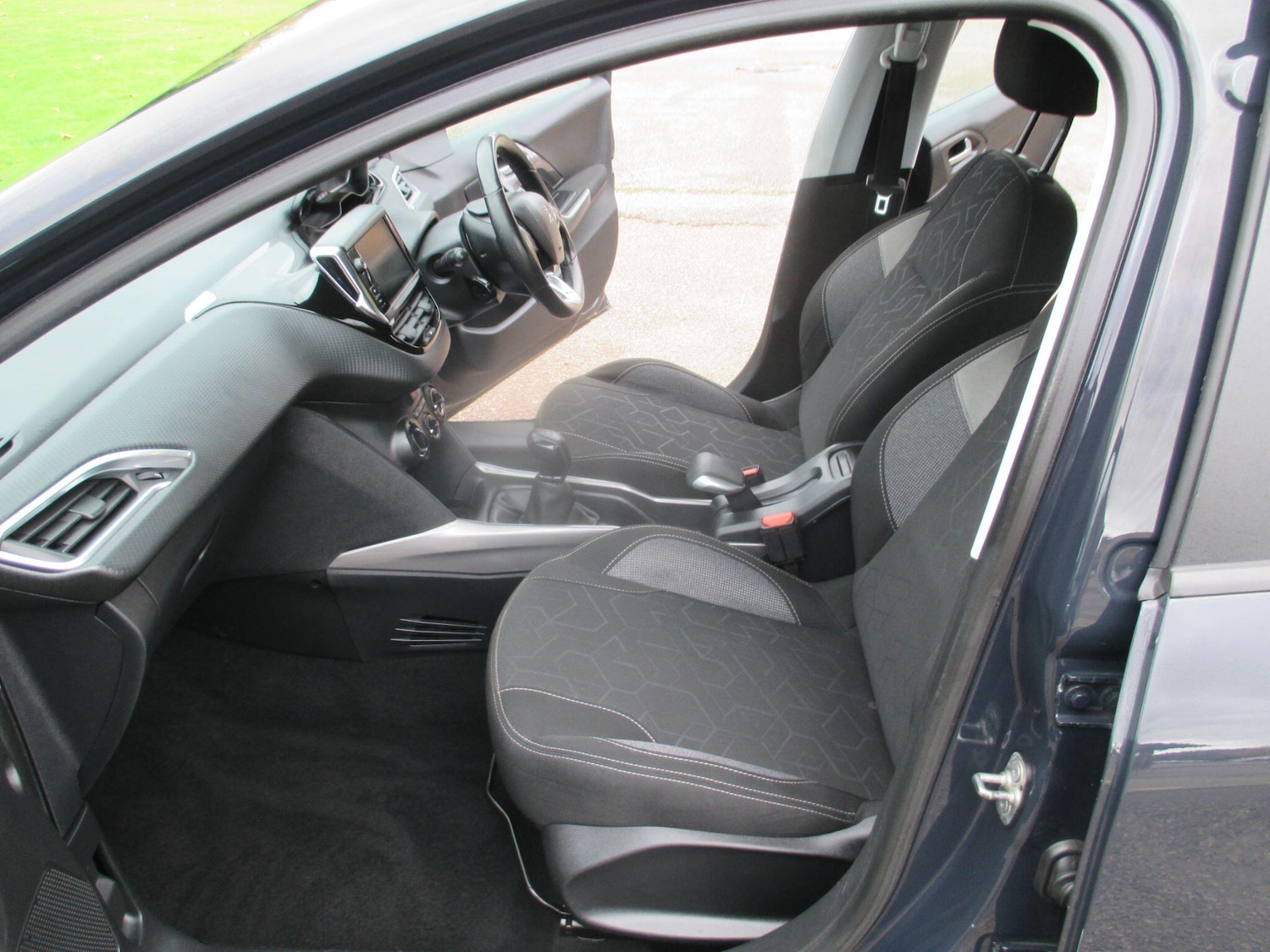 Used Peugeot 2008 2018 for sale - 76994779: Photo 25