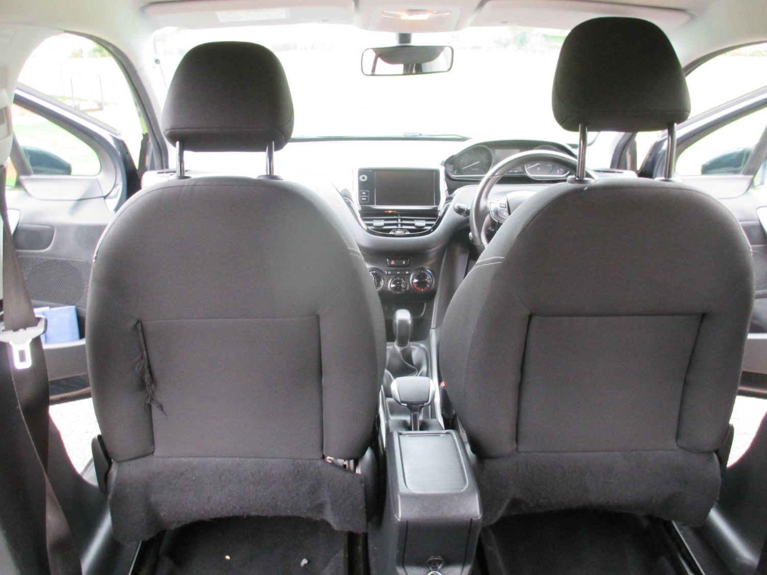 Used Peugeot 2008 2018 for sale - 76994779: Photo 30