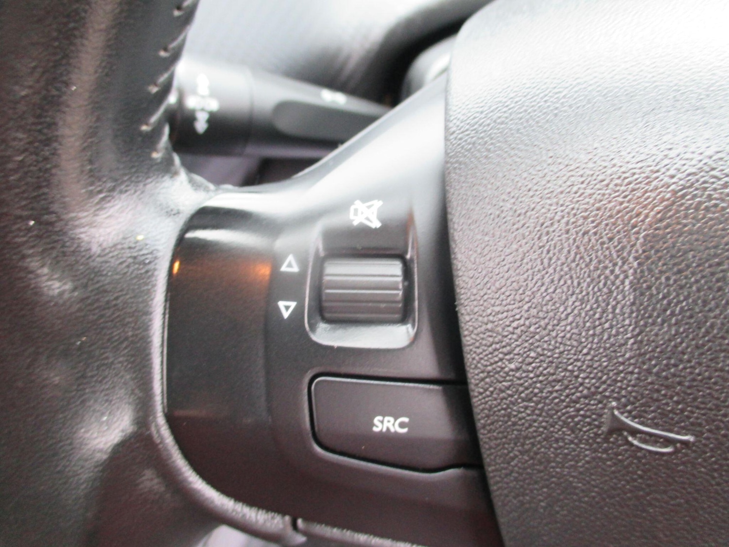 Used Peugeot 2008 2018 for sale - 76994779: Photo 32