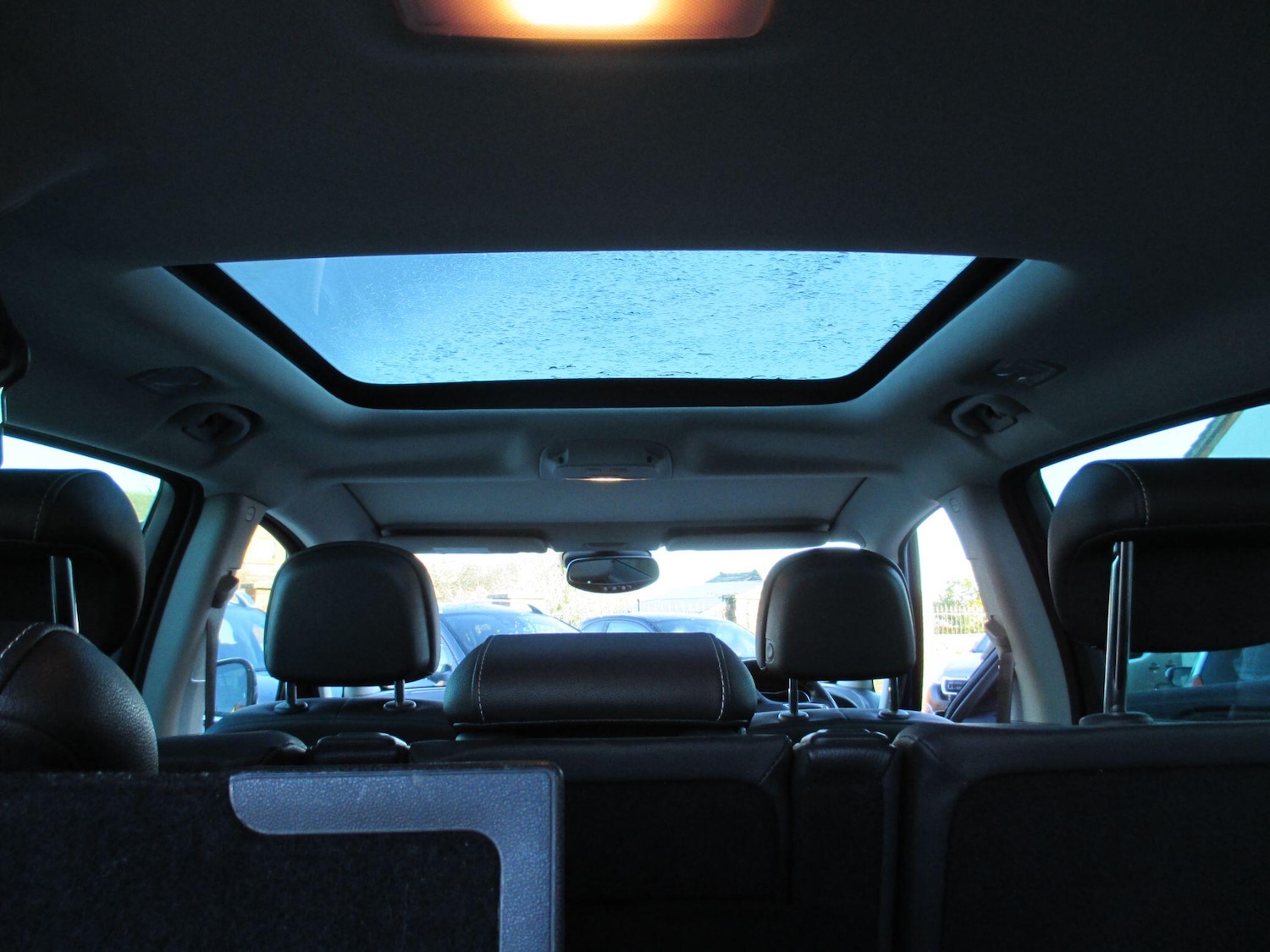 Used Vauxhall Zafira 2017 for sale - 77098124: Photo 23