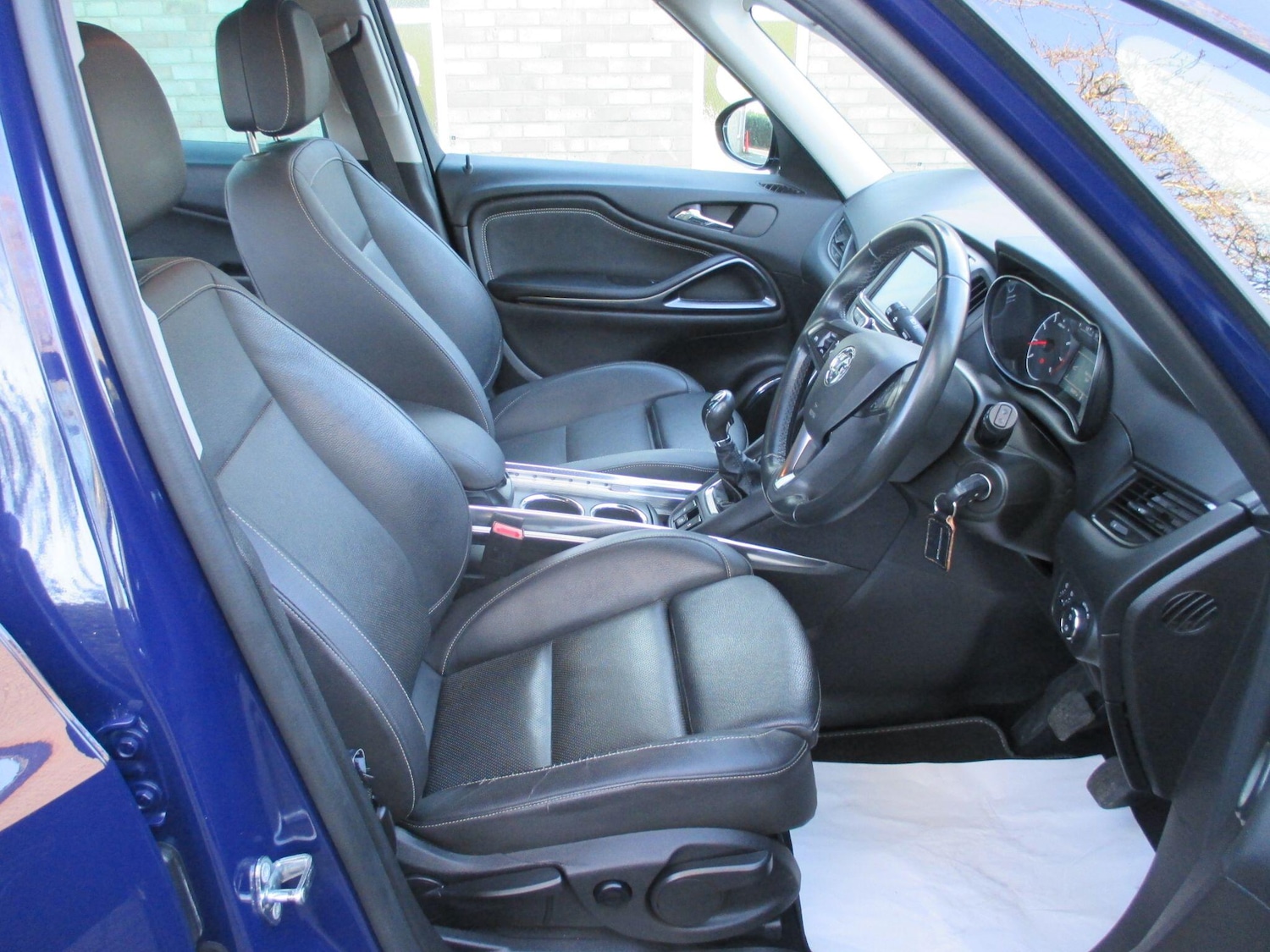 Used Vauxhall Zafira 2017 for sale - 77098124: Photo 25