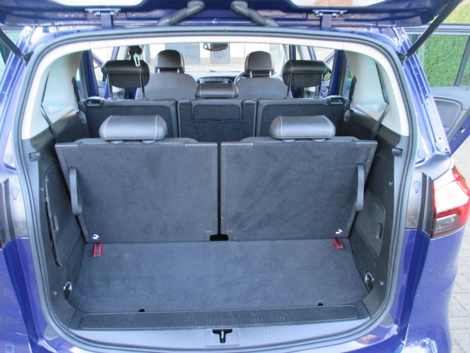 Used Vauxhall Zafira 2017 for sale - 77098124: Photo 37