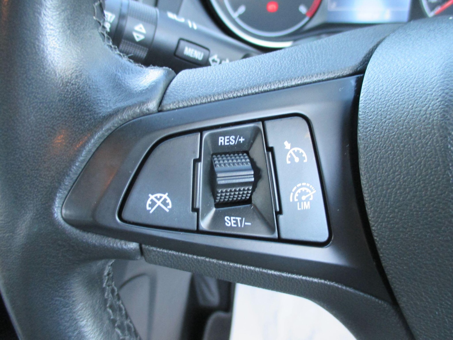 Used Vauxhall Zafira 2017 for sale - 77098124: Photo 40