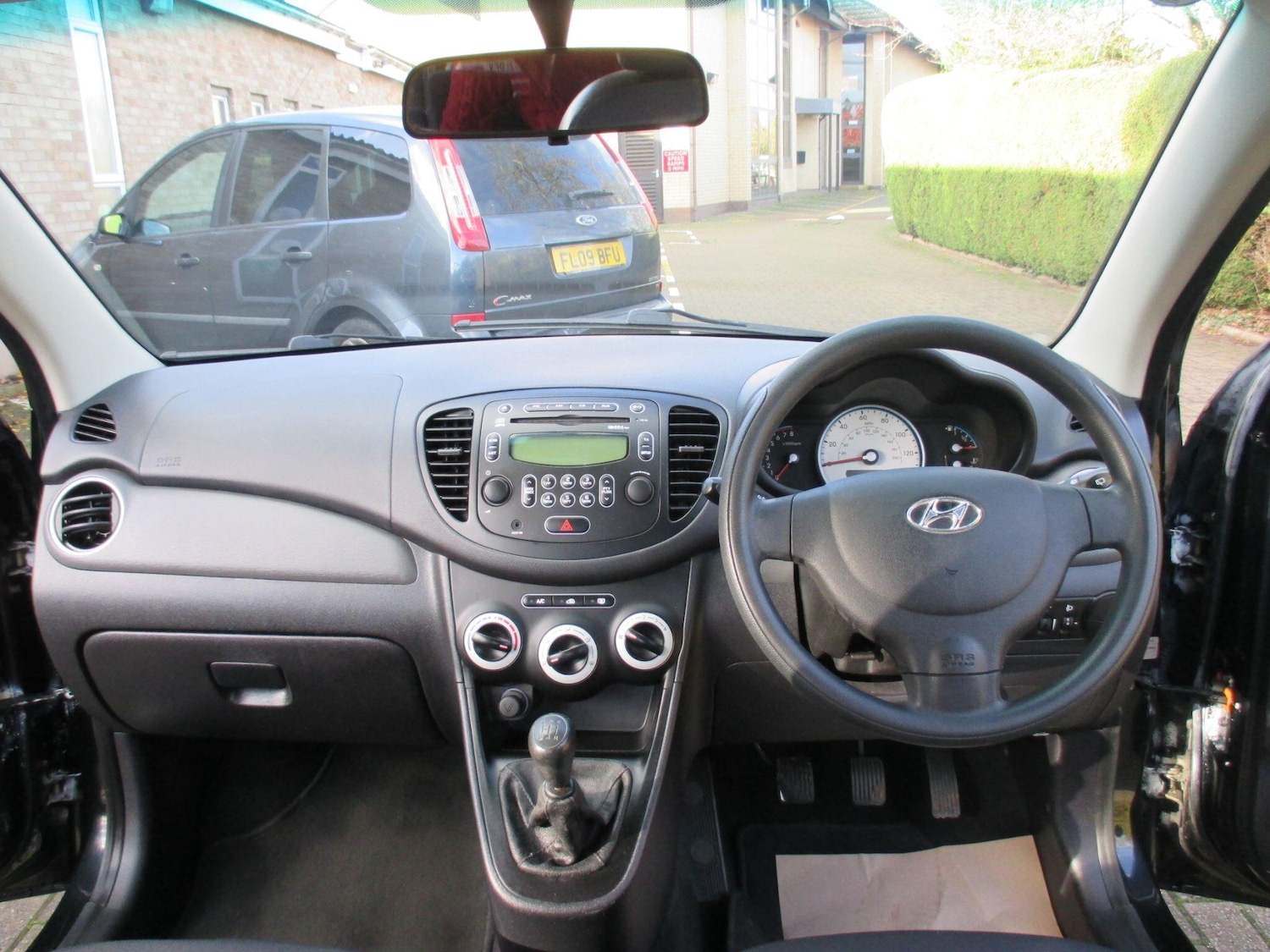 Used Hyundai i10 2009 for sale - 76572443: Photo 14
