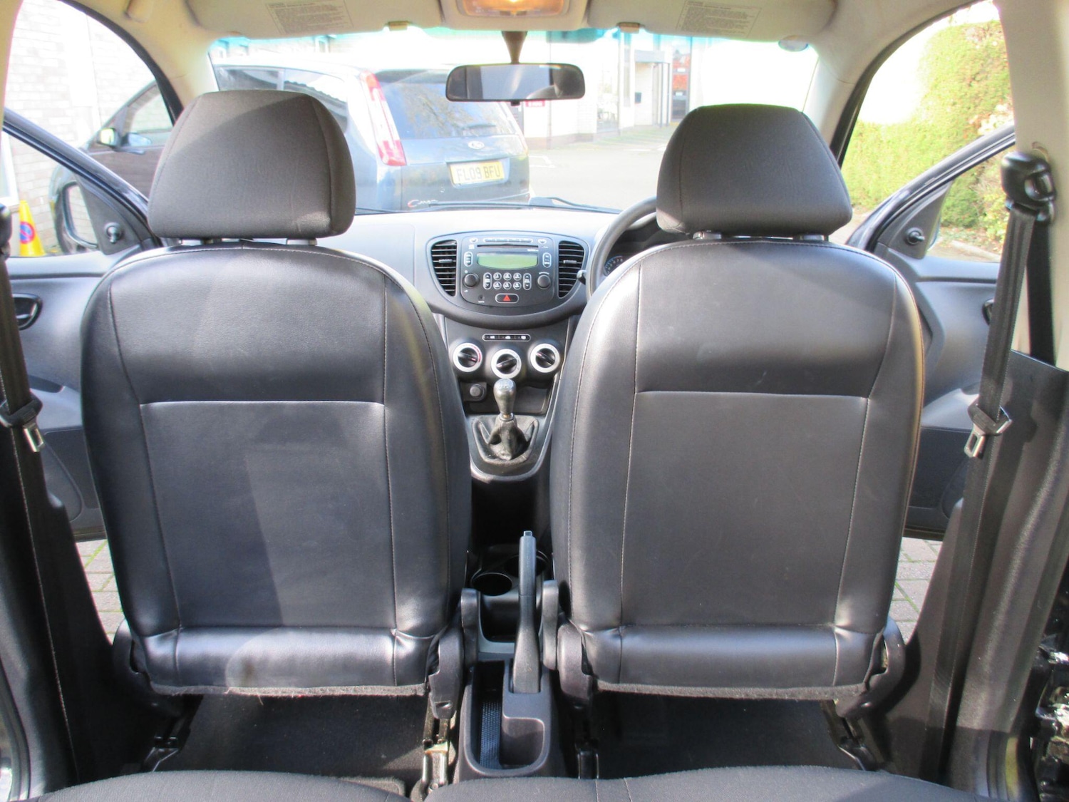 Used Hyundai i10 2009 for sale - 76572443: Photo 27