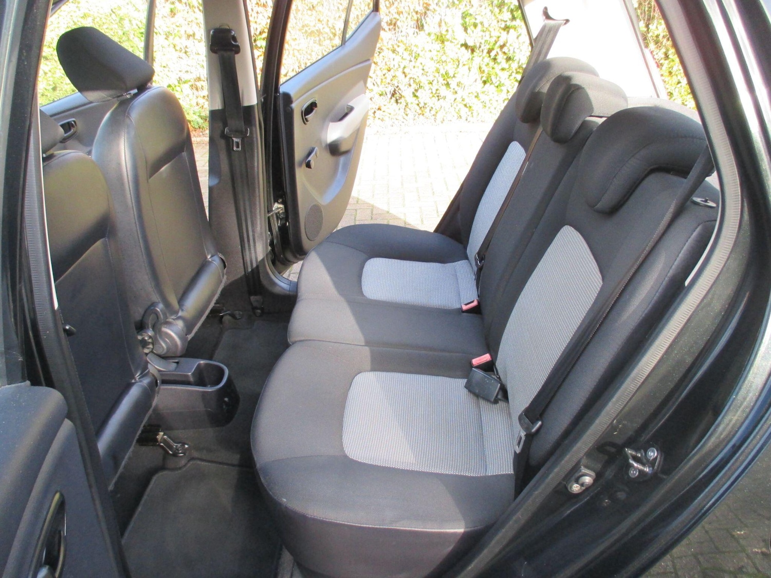 Used Hyundai i10 2009 for sale - 76572443: Photo 28