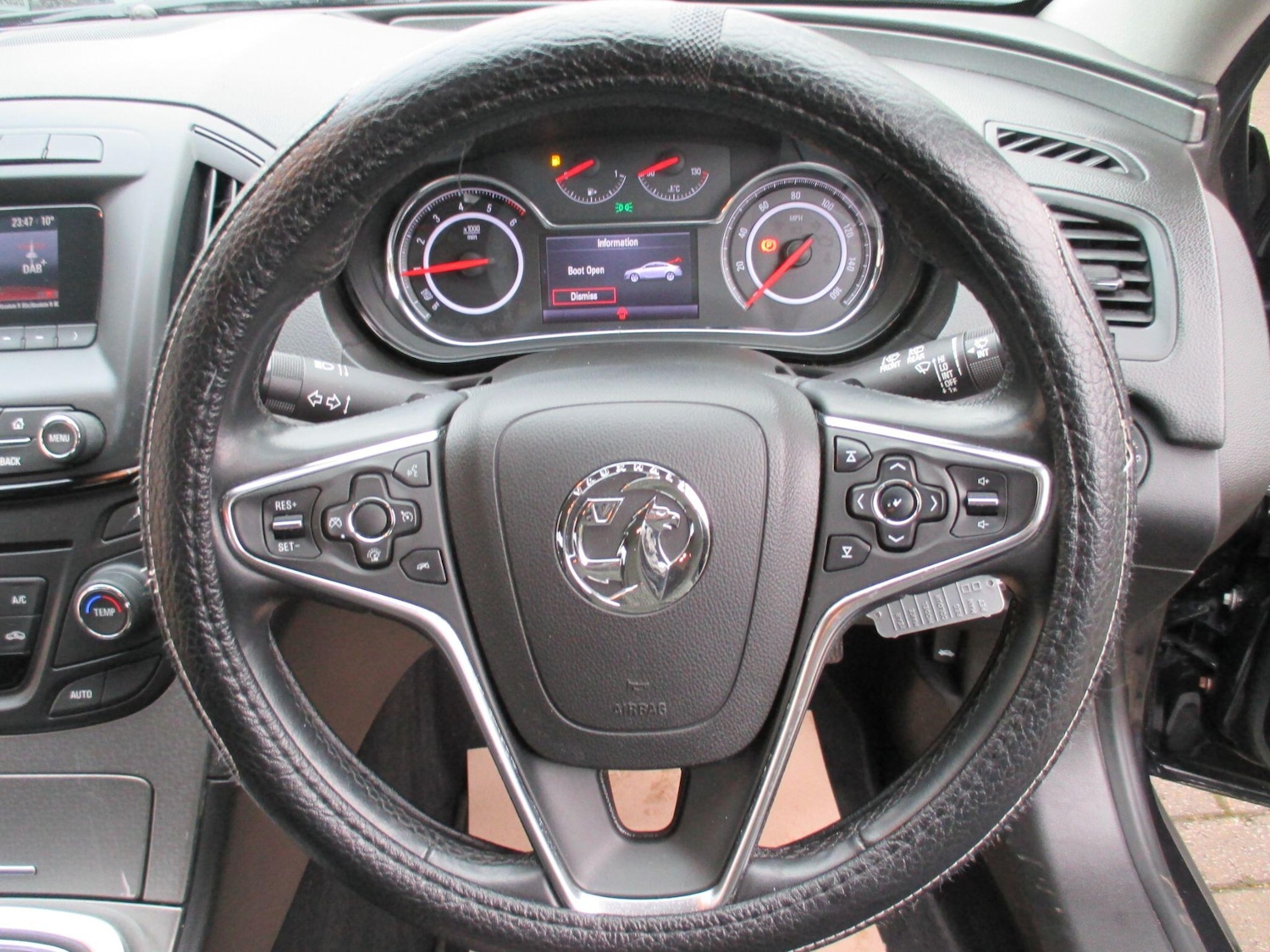 Used Vauxhall Insignia 2015 for sale - 77331316: Photo 14