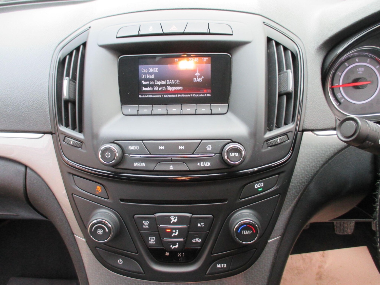 Used Vauxhall Insignia 2015 for sale - 77331316: Photo 15