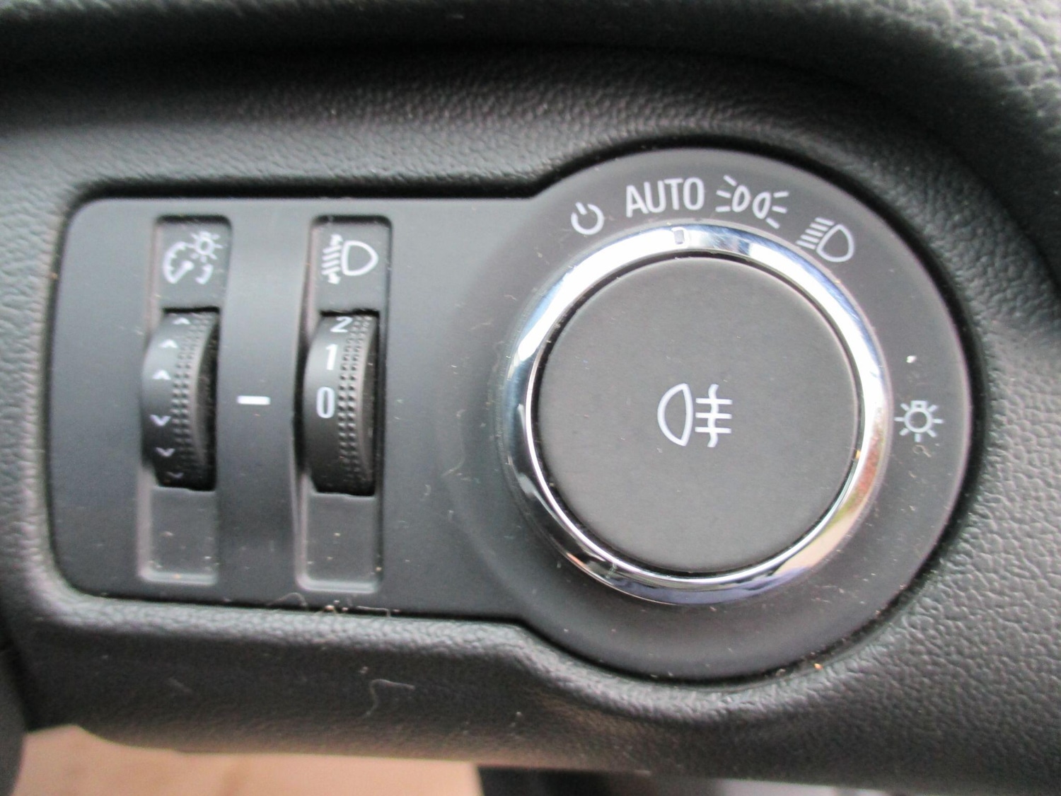 Used Vauxhall Insignia 2015 for sale - 77331316: Photo 36