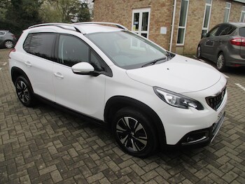 Used Peugeot 2008 2017 for sale - 77808367: Photo