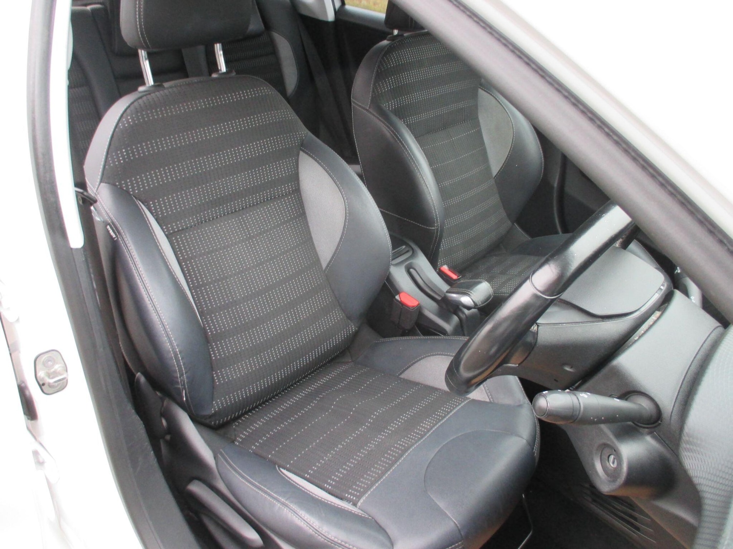 Used Peugeot 2008 for sale - 77808367: Photo 21