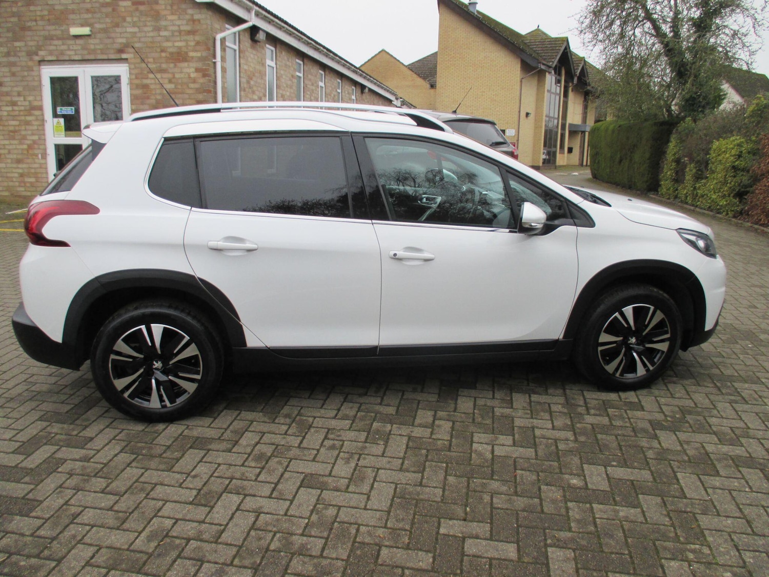 Used Peugeot 2008 for sale - 77808367: Photo 6