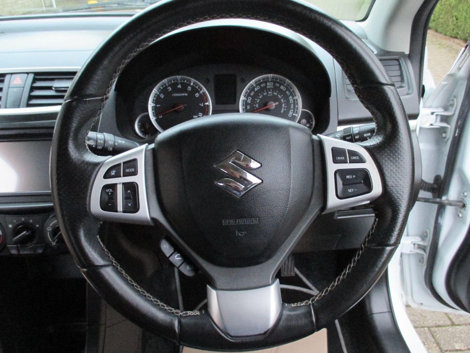 Used Suzuki Swift 2017 for sale - 77279162: Photo 14