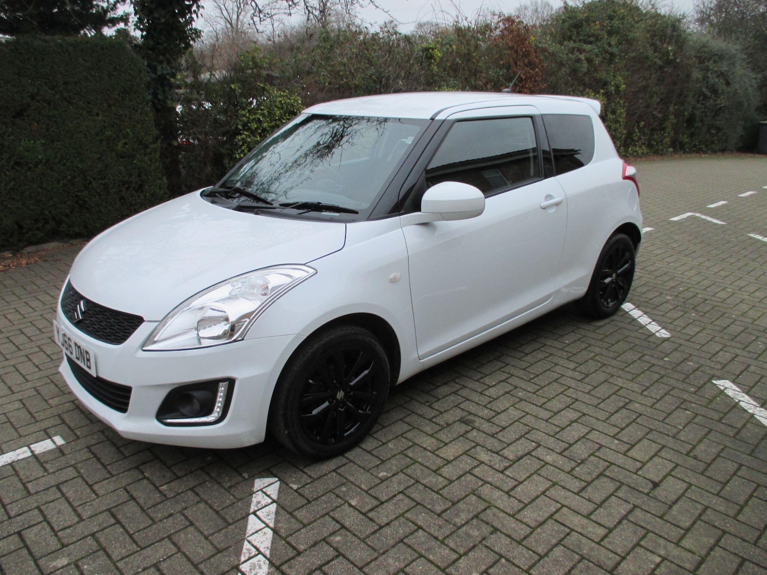 Used Suzuki Swift 2017 for sale - 77279162: Photo 2