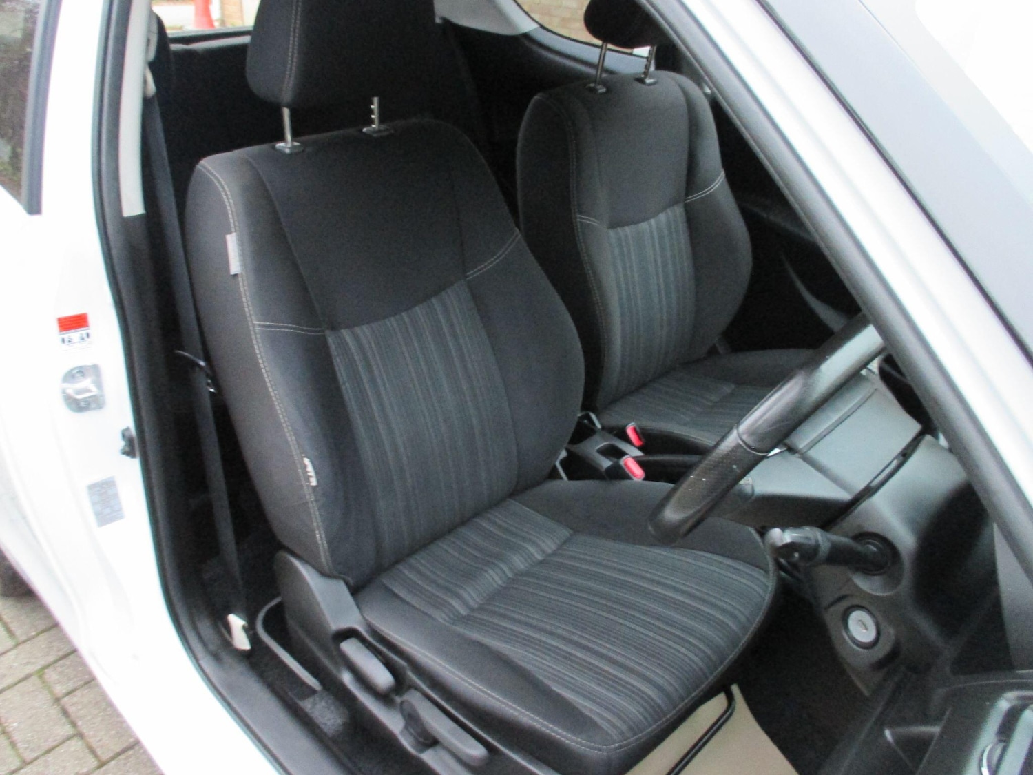 Used Suzuki Swift 2017 for sale - 77279162: Photo 20