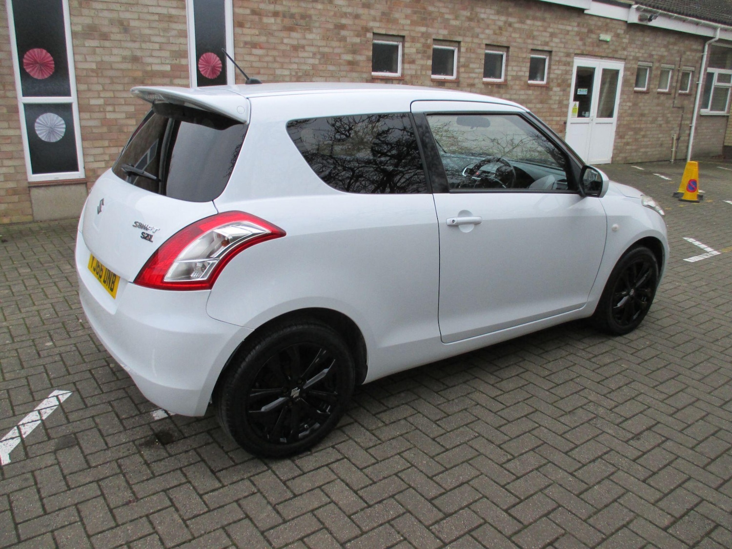 Used Suzuki Swift 2017 for sale - 77279162: Photo 5