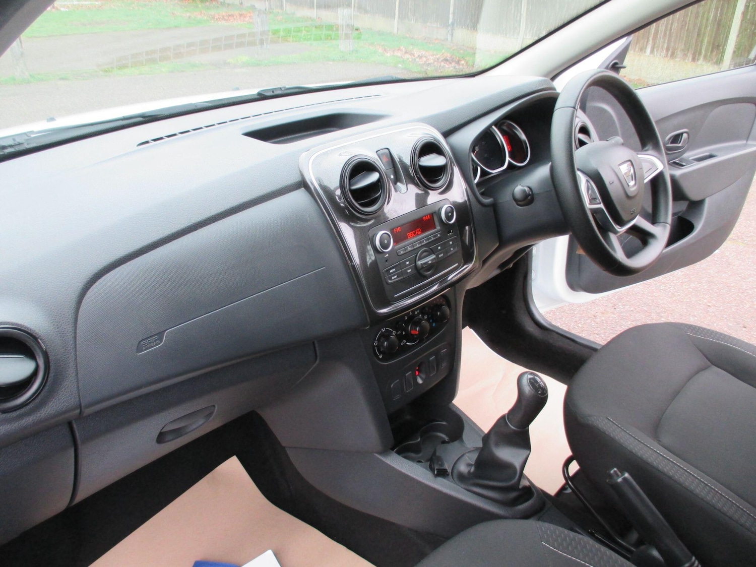 Used Dacia Sandero 2018 for sale - 77331905: Photo 15