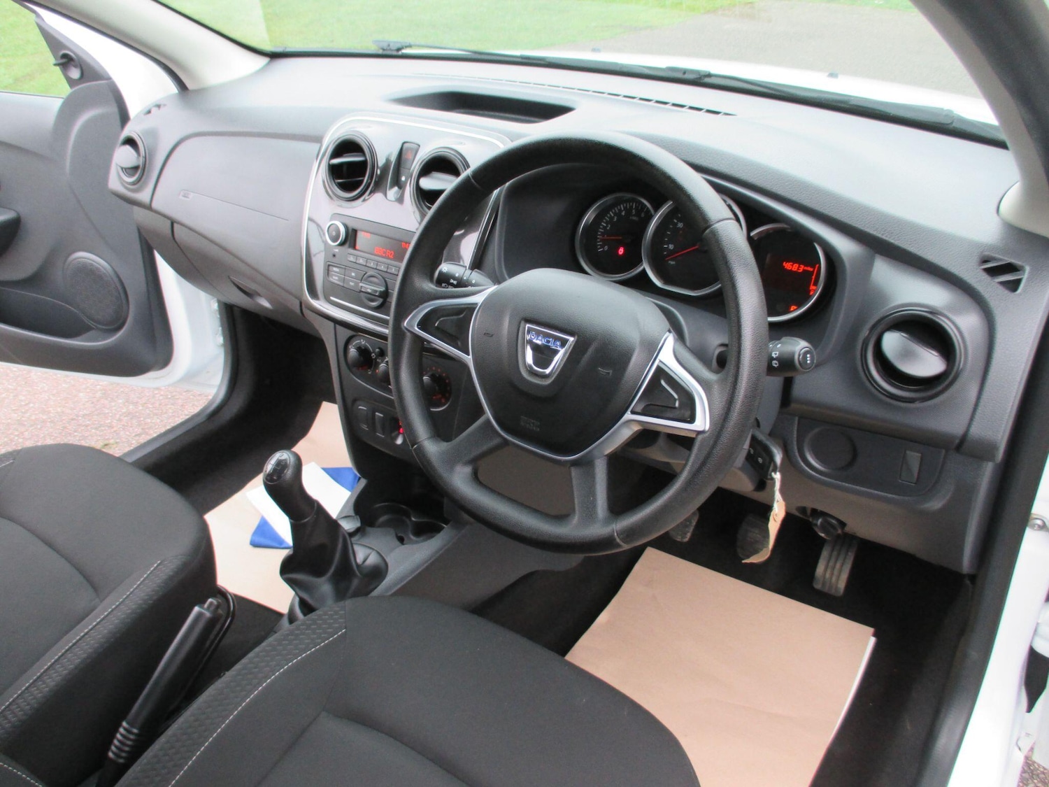 Used Dacia Sandero 2018 for sale - 77331905: Photo 16