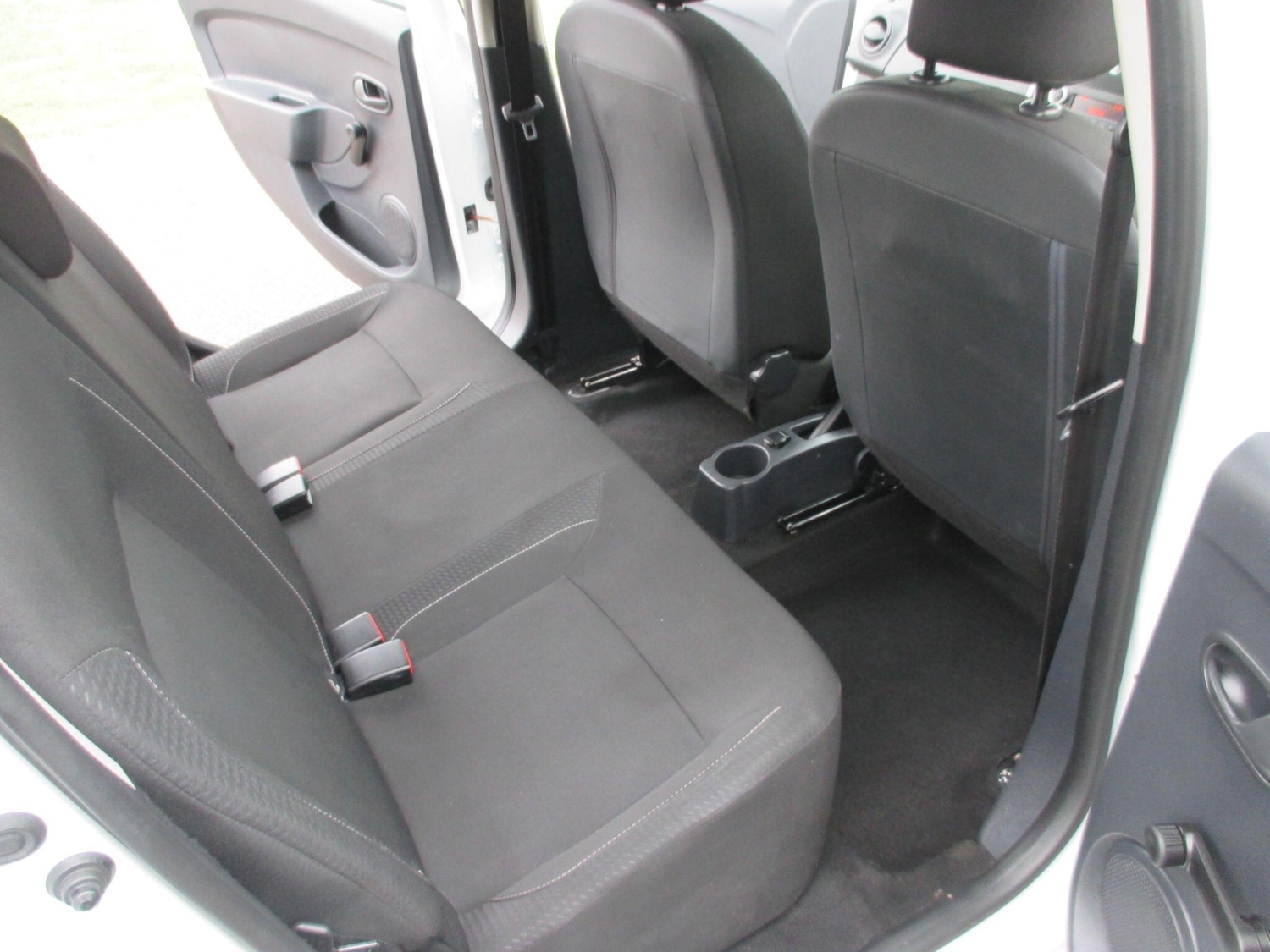 Used Dacia Sandero 2018 for sale - 77331905: Photo 28