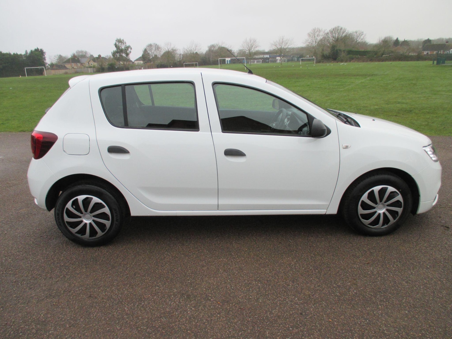 Used Dacia Sandero 2018 for sale - 77331905: Photo 6