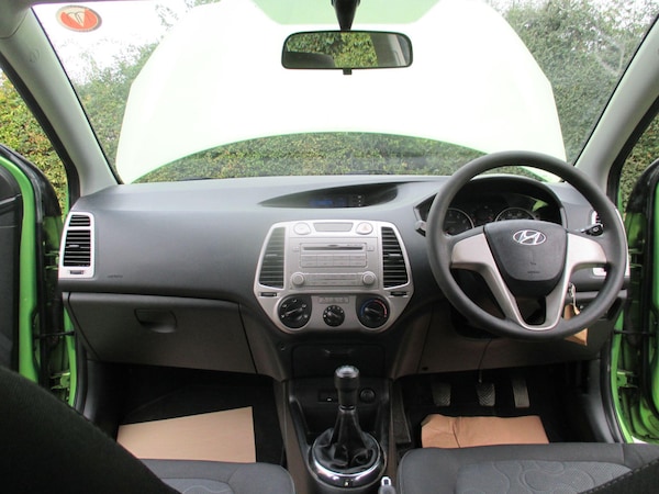 Used Hyundai i20 2012 for sale - 76226792: Photo 13
