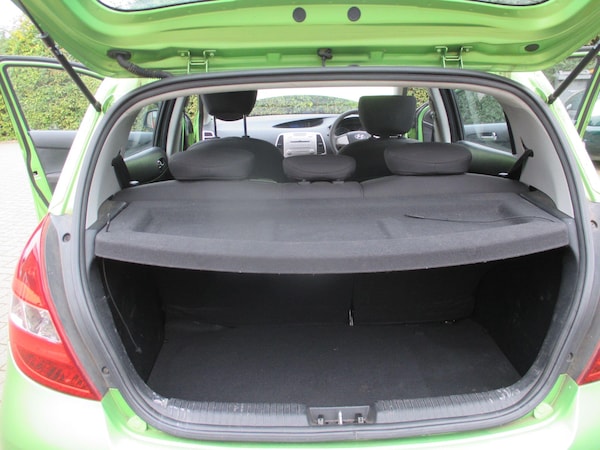 Used Hyundai i20 2012 for sale - 76226792: Photo 47